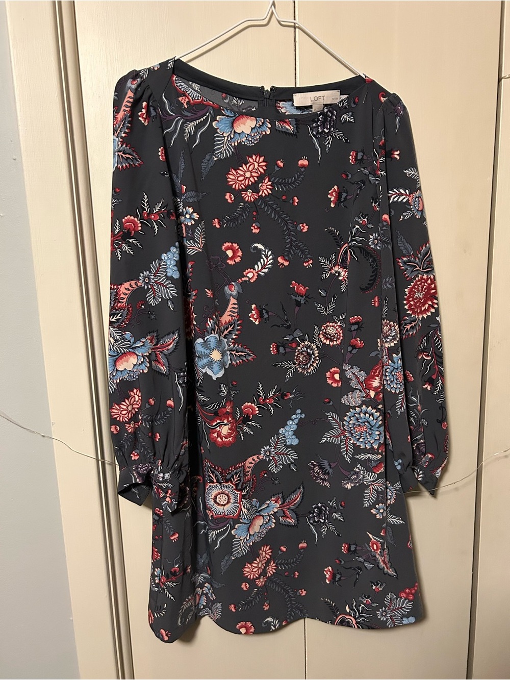 LOFT Charcoal Floral Long-Sleeve Shift Dress with Red & Blue Blooms